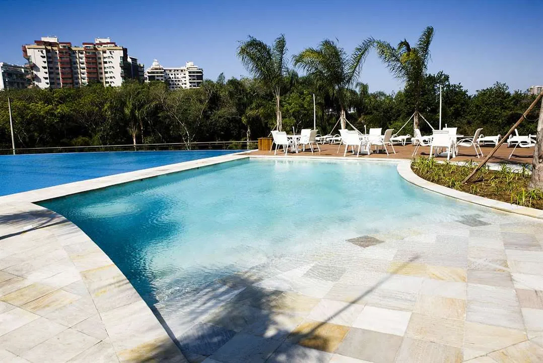 Atmosfera Condominium Park