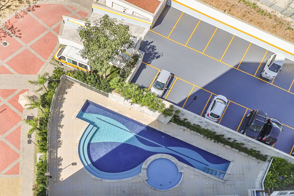 Vista aérea da piscina