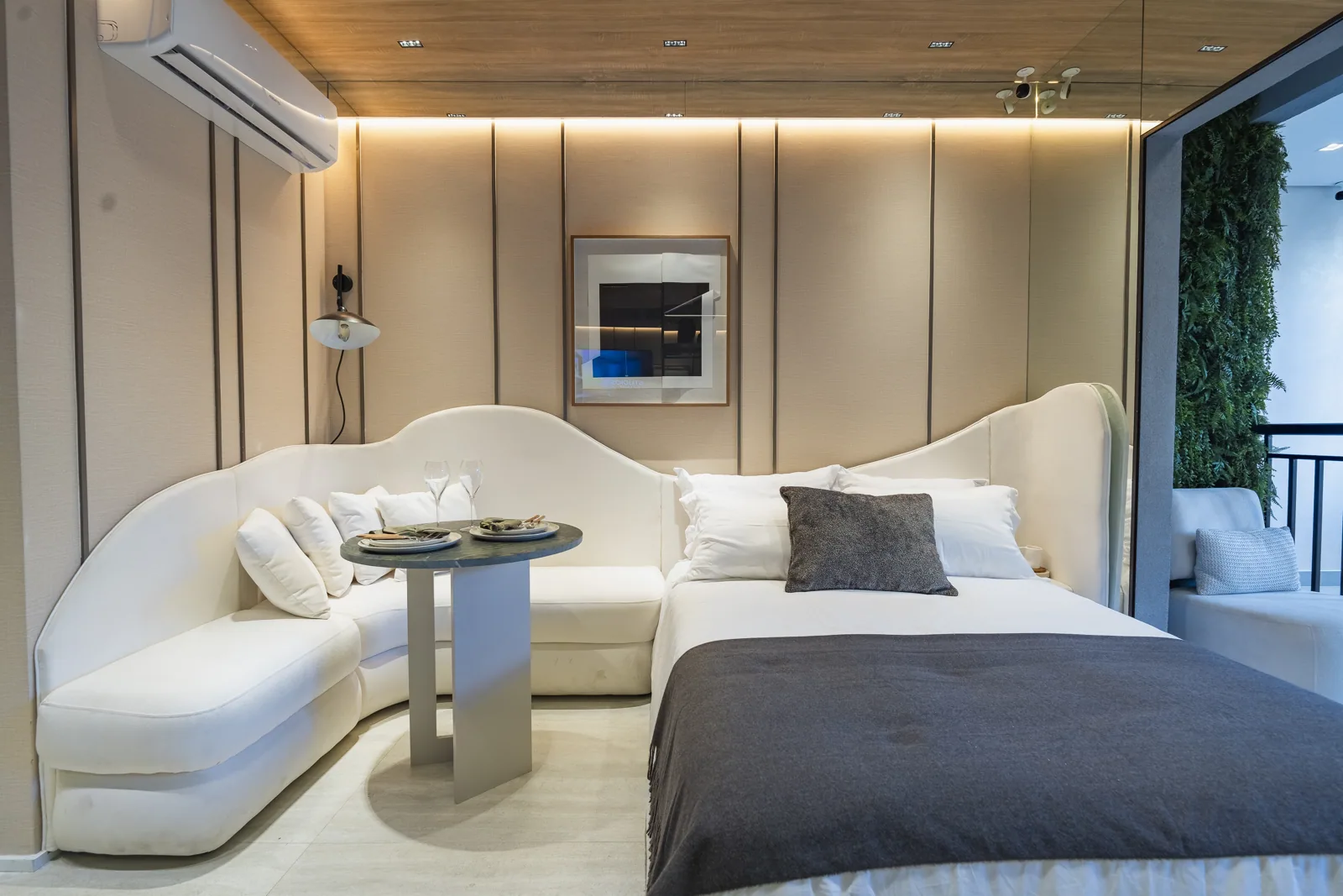 Apartamento decorado do Connect Square