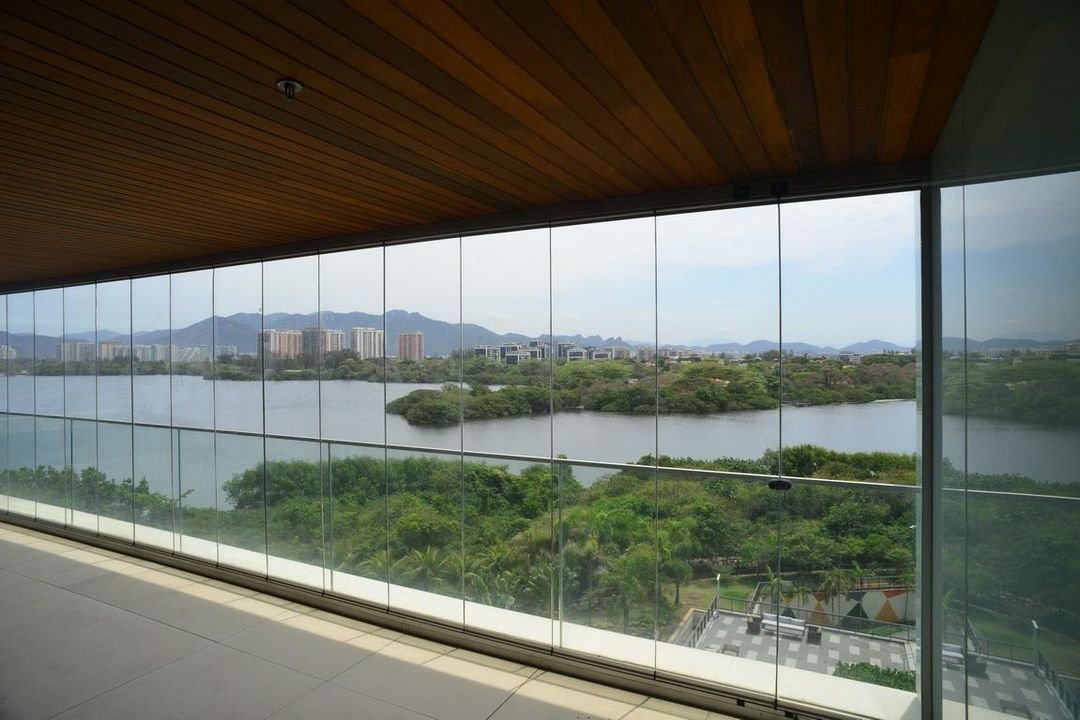 Varanda panorâmica envidraçada