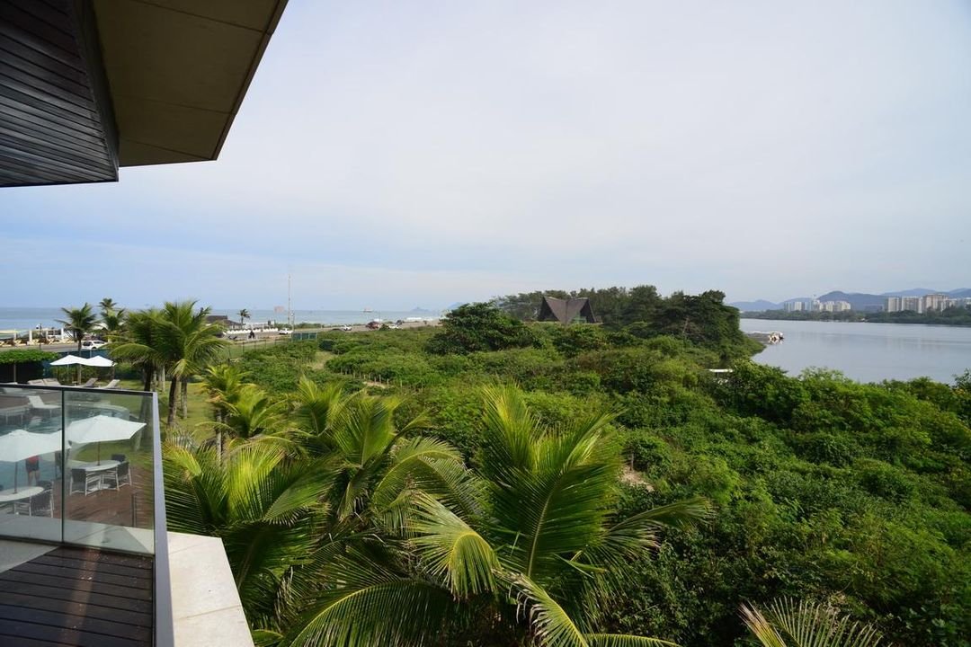 Vista para a restinga e o mar da Barra