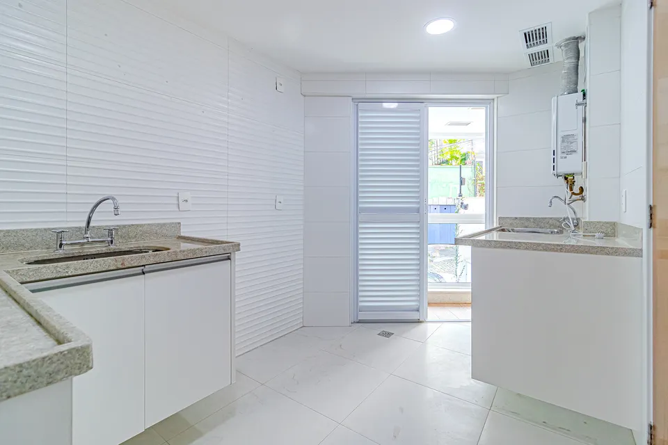 Apartamento 204 no La Fontaine: Cozinha e Área de Serviço, foto 24