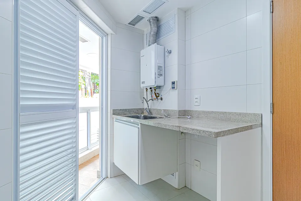 Apartamento 204 no La Fontaine: Cozinha e Área de Serviço, foto 27
