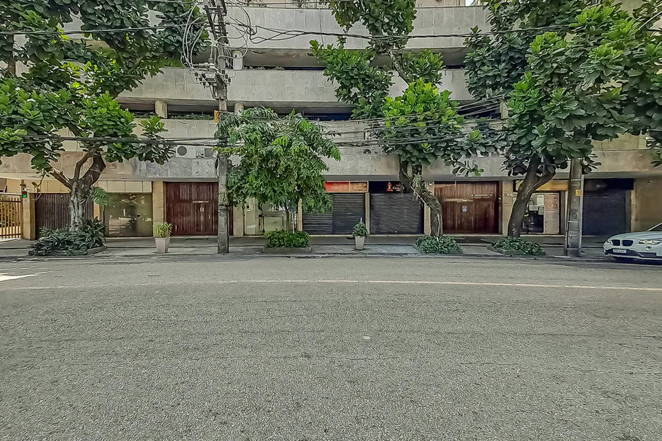 Fachada da galeria no Mirante da Gávea