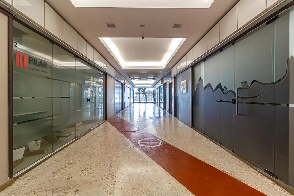 Entrada da galeria no Mirante da Gávea