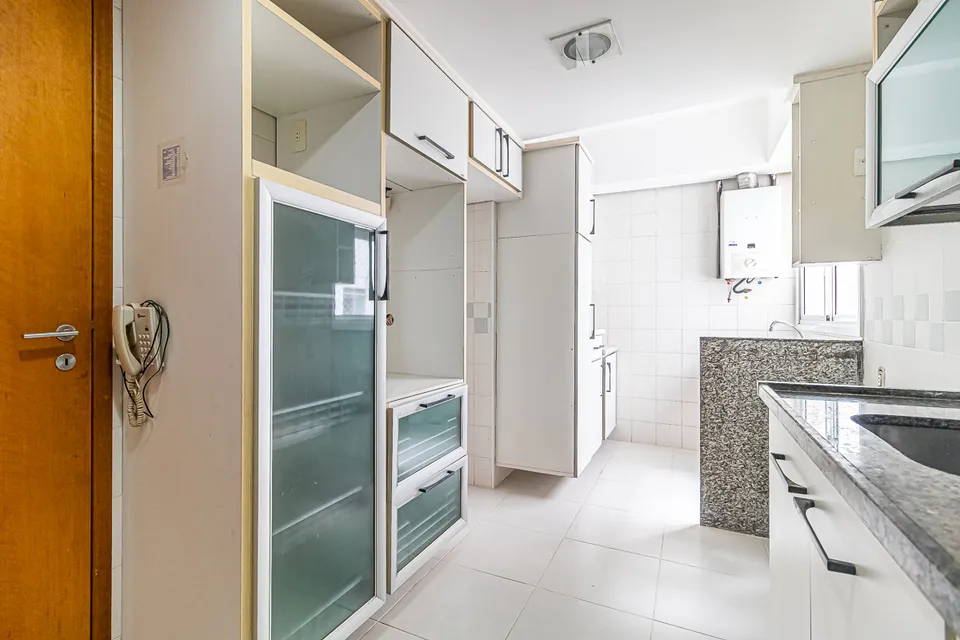Apartamento 905 no Pablo Picasso: Cozinha e Área de Serviço, foto 33