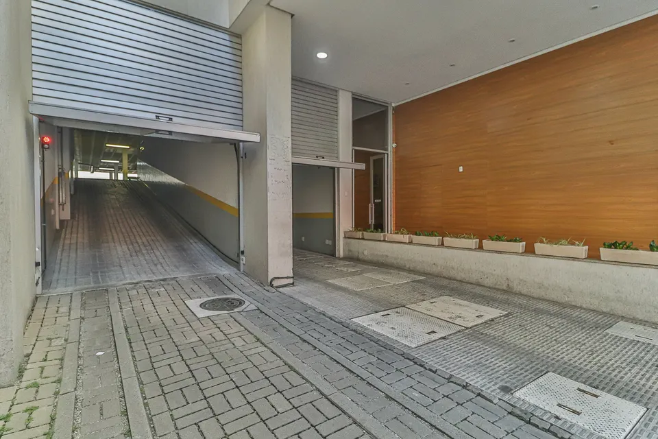 Sala 316 no Passeio Empresarial: Entrada Garagem, foto 15