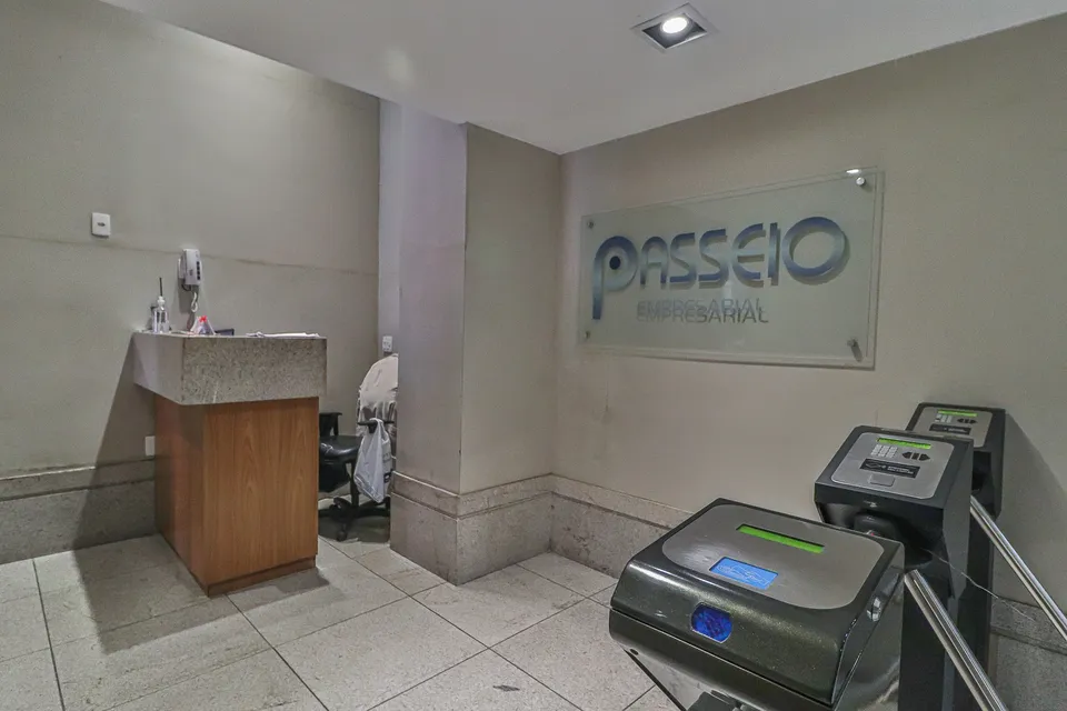 Sala 627 no Passeio Empresarial: Portaria com Chancelas de Acesso, foto 26